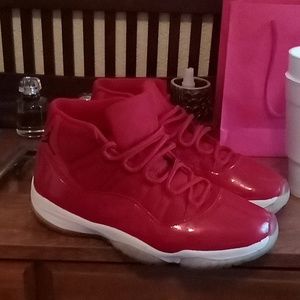 Michael Jordan retro 11s size 12 win like 96